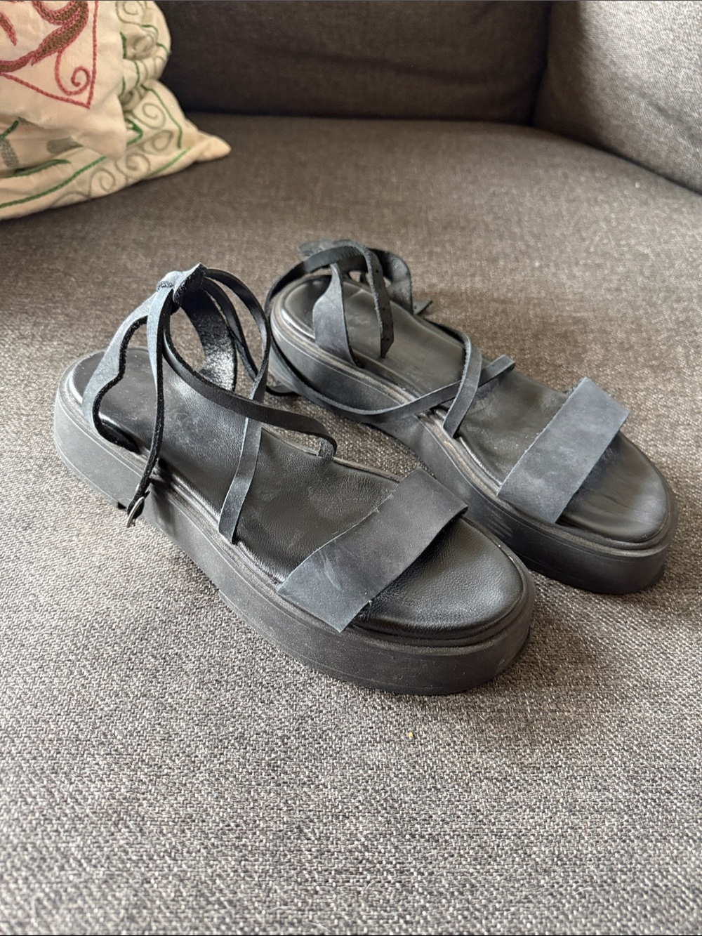 Women's Black Platform Strappy Sandals with Ankle Wrap